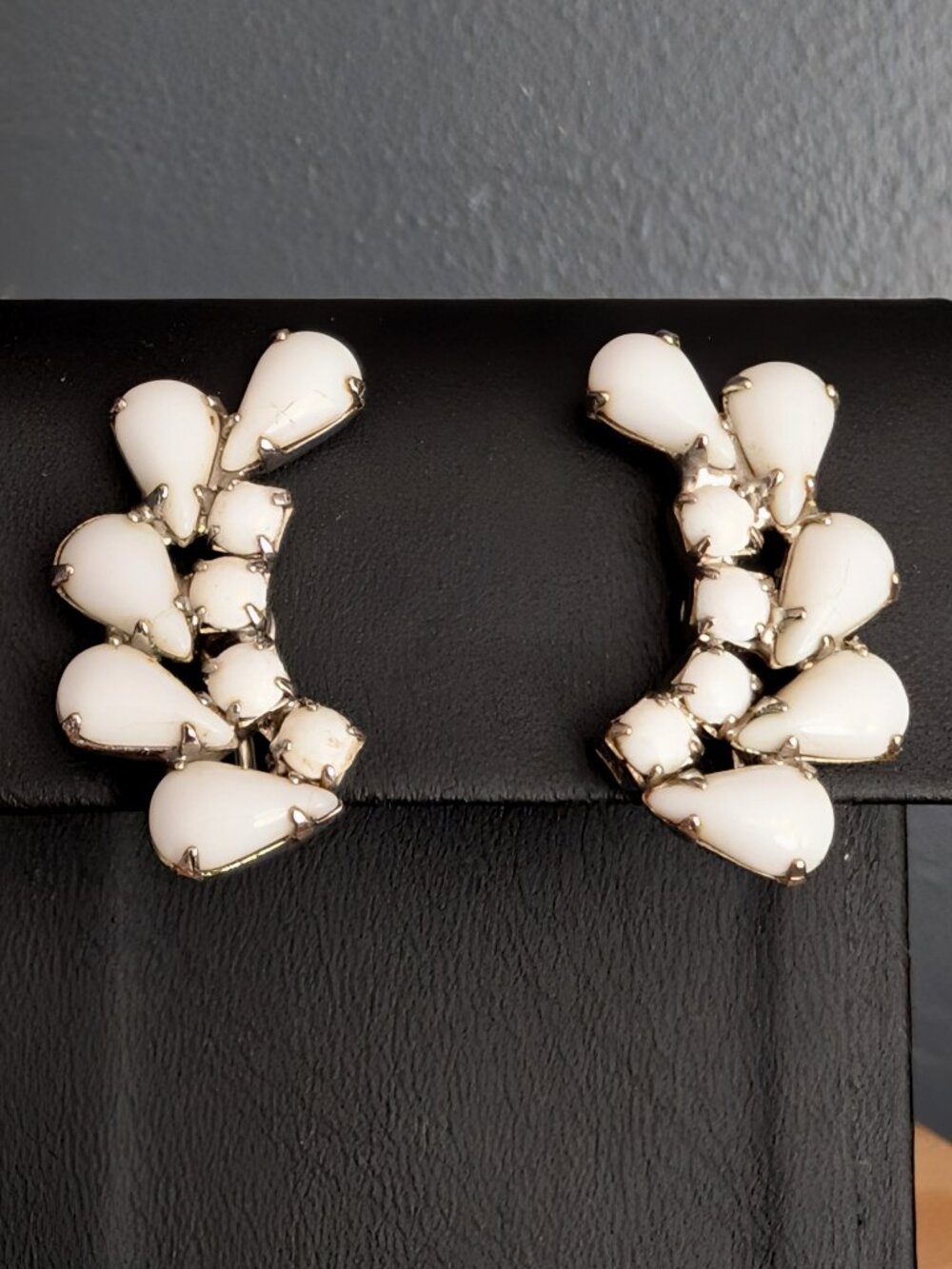 Vintage screw back white bead earrings